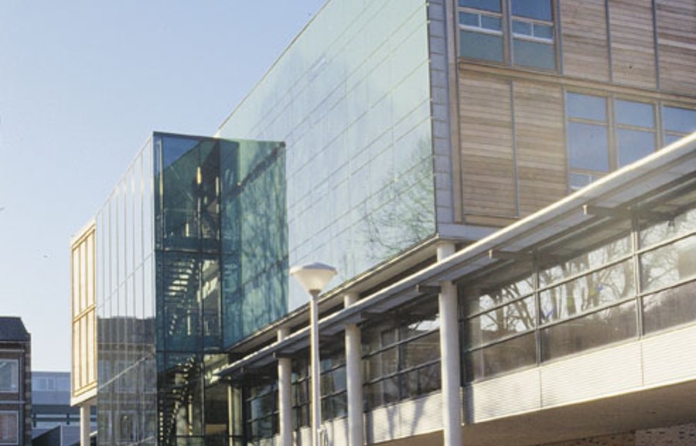 Het Stedelijk Museum Nijmegen in het centrum